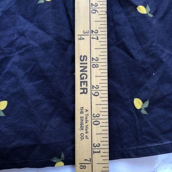 Lane Bryant Women 38/40 Smocked Sleeveless Blouse Navy with Lemon Print New - Picture 7 of 12